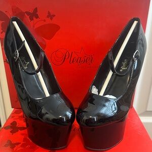 Pleaser Shiny Black Platform Heels